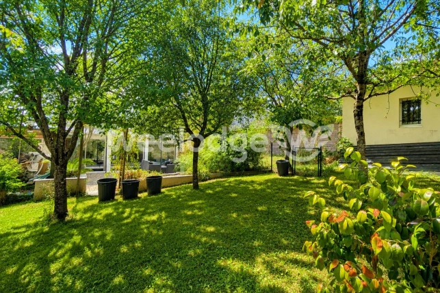 Maison à vendre 6 pièces de 108,39 m² à Mauves-sur-Loire