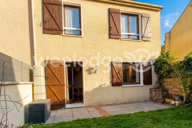Maison à vendre 5 pièces de 93 m² à Plaisir