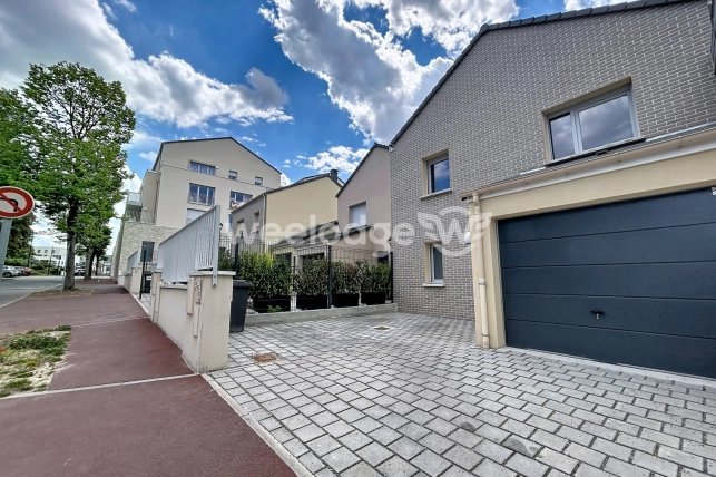 Maison à vendre 5 pièces de 90,37 m² à Éragny