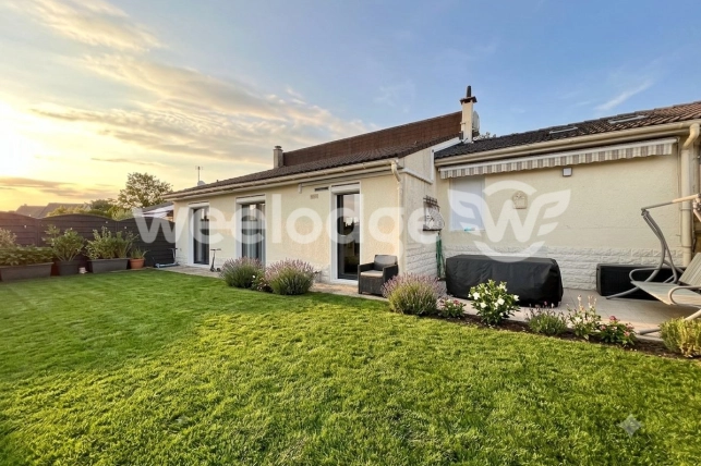Maison à vendre 6 pièces de 114 m² à Mantes-la-Ville