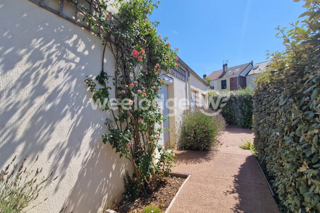 Maison à vendre 6 pièces de 125 m² à Élancourt