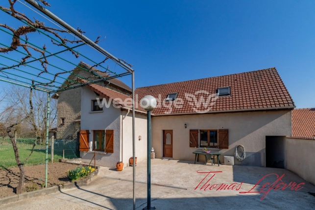 Maison à vendre 7 pièces de 150 m² à Jouy-le-Moutier