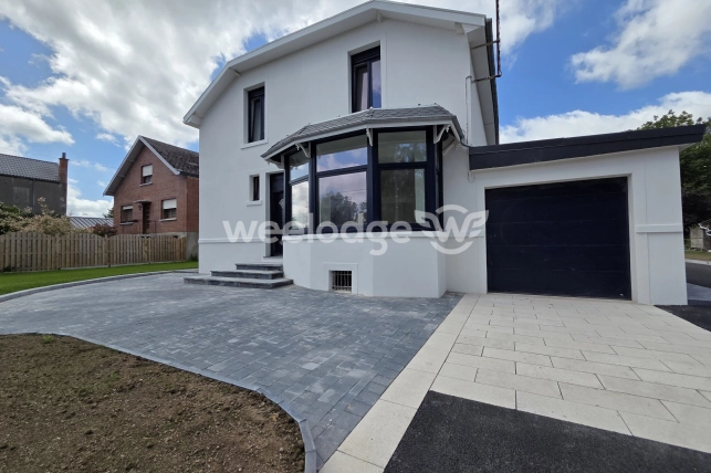 Maison à vendre 5 pièces de 135 m² à Neuf-Mesnil