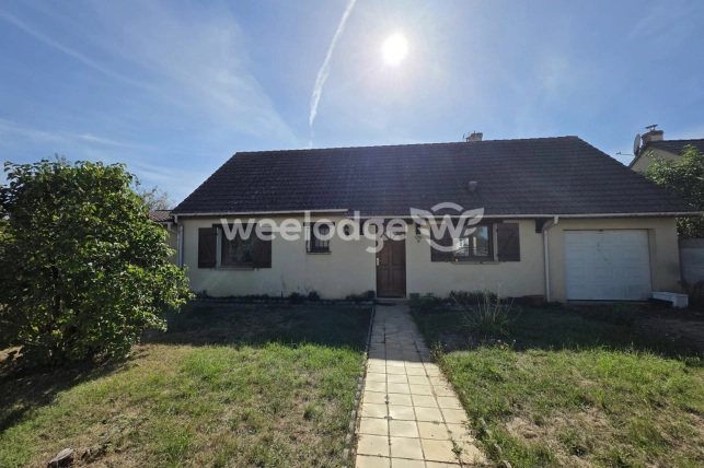 Maison à vendre 6 pièces de 122 m² à Bailleau-le-Pin