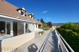 Maison à vendre 6 pièces de 120 m² à Conflans-Sainte-Honorine