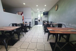 Local commercial à vendre de 143 m² à Conflans-Sainte-Honorine