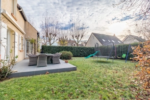 Maison à vendre 7 pièces de 145 m² à Neuville-sur-Oise