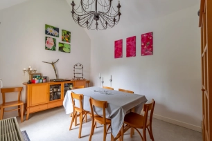 Maison à vendre 6 pièces de 127 m² à Jouy-le-Moutier