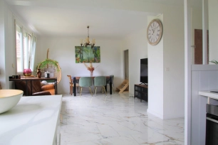 Maison à vendre 6 pièces de 101 m² à Conflans-Sainte-Honorine