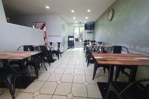 Local commercial à vendre de 143 m² à Conflans-Sainte-Honorine