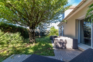 Maison à vendre 6 pièces de 110,33 m² à Conflans-Sainte-Honorine