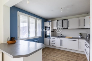 Maison à vendre 6 pièces de 101 m² à Cormeilles-en-Parisis