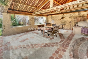 Maison à vendre 11 pièces de 243 m² à Bray-sur-Seine