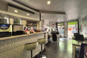 Local commercial à vendre de 97 m² à Montereau-Fault-Yonne