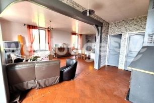 Maison à vendre 7 pièces de 113,8 m² à Beauvais