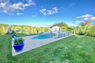Maison à vendre 8 pièces de 152 m² à Lyons-la-Forêt