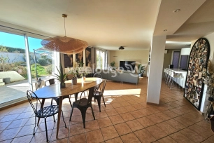 Maison à vendre 6 pièces de 161 m² à Lançon-Provence