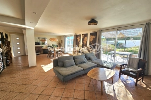 Maison à vendre 6 pièces de 161 m² à Lançon-Provence