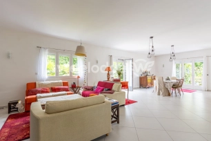 Maison à vendre 8 pièces de 216,23 m²