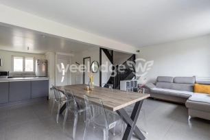 Maison à vendre 6 pièces de 91,89 m² à Montigny-lès-Cormeilles