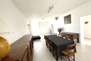Maison à vendre 7 pièces de 239 m² à Villiers-Louis
