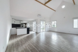 Maison à vendre 6 pièces de 150 m² à Saint-Yon