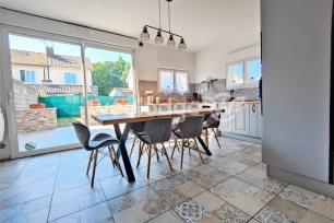 Maison vendu 6 pièces de 109 m² à Denain