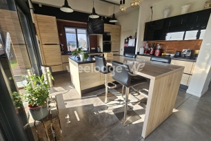 Appartement vendu 8 pièces de 228 m² à Valenciennes