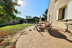 Maison à vendre 6 pièces de 125 m² à Conflans-Sainte-Honorine