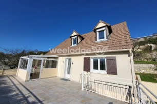 Maison à vendre 6 pièces de 120 m² à Conflans-Sainte-Honorine