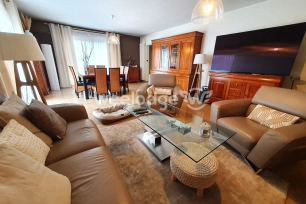 Maison à vendre 9 pièces de 207 m² à Conflans-Sainte-Honorine