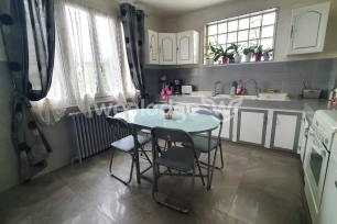 Maison à vendre 7 pièces de 210 m² à Conflans-Sainte-Honorine