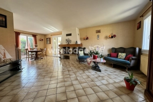 Maison à vendre 6 pièces de 120 m² à Achères