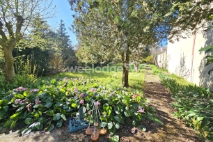 Maison à vendre 9 pièces de 233 m² à Pierrelaye