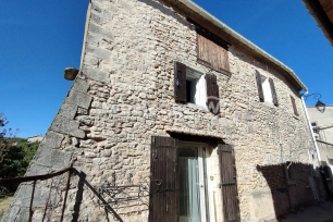 Maison à vendre 4 pièces de 107 m² à Saint-Christol