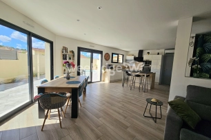 Maison à vendre 4 pièces de 96 m² à Lançon-Provence
