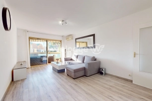 Appartement à vendre 2 pièces de 54 m² à Le Cannet