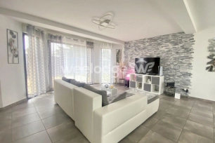 Maison à vendre 6 pièces de 115 m² à Saint-Clair-sur-Epte