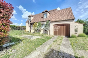 Maison à vendre 6 pièces de 107 m² à Chanteloup-les-Vignes