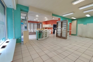 Maison à vendre 4 pièces de 203 m² à Feignies