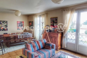 Maison à vendre 6 pièces de 153,85 m² à Angoulême