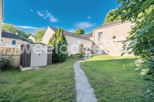 Maison à vendre 6 pièces de 120 m² à Jouy-le-Moutier