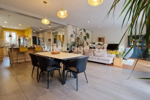 Maison à vendre 7 pièces de 166,65 m² à Jouy-le-Moutier