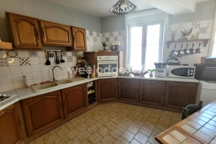 Maison à vendre 5 pièces de 175 m² à Maroilles