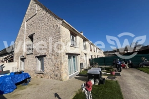 Maison à vendre 7 pièces de 135 m² à Saint-Clair-sur-Epte