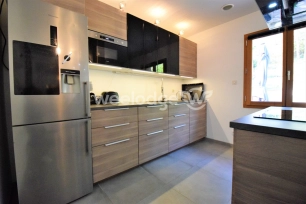 Maison à vendre 6 pièces de 119 m² à Jouy-le-Moutier