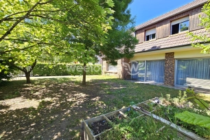 Maison à vendre 8 pièces de 190 m² à Conflans-Sainte-Honorine