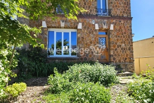 Maison à vendre 7 pièces de 242 m² à Conflans-Sainte-Honorine