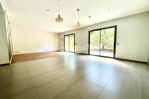 Maison à vendre 7 pièces de 166,65 m² à Jouy-le-Moutier