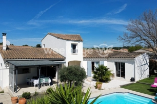Maison à vendre 4 pièces de 155 m² à Salon-de-Provence